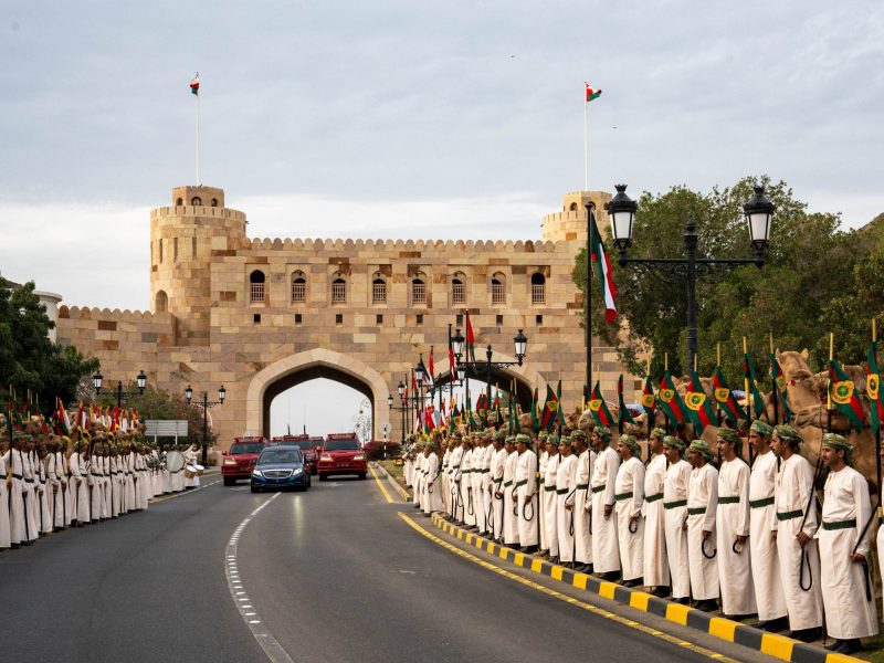 His Highness Sheikh Emir of the State of Kuwait arrives in the Sultanate of Oman on a “state” visit