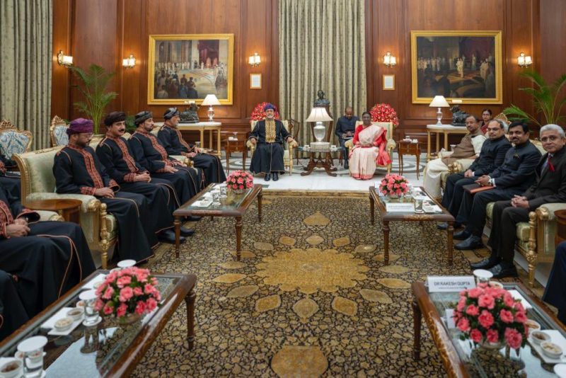 Her Excellency the President of the Republic of India receives His Majesty the Sultan