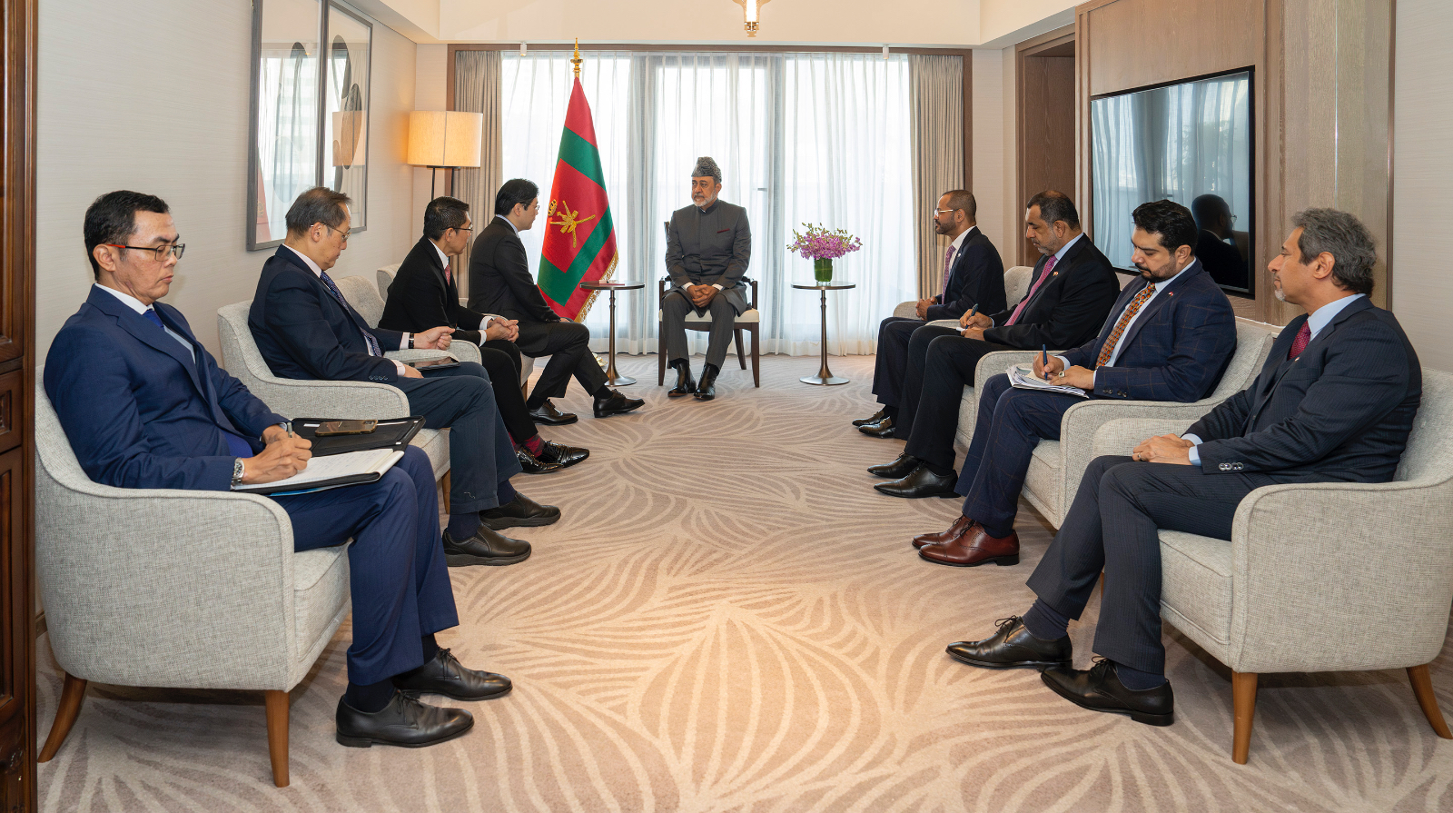 His Majesty the Sultan receives the Deputy Prime Minister of Singapore