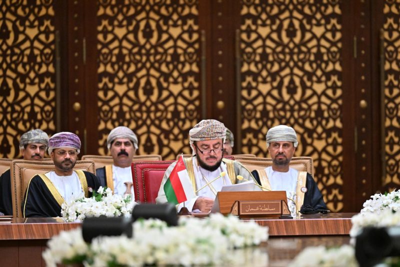 Asaad bin Tariq heads the delegation of the Sultanate of Oman at the 33rd Arab Summit in Manama