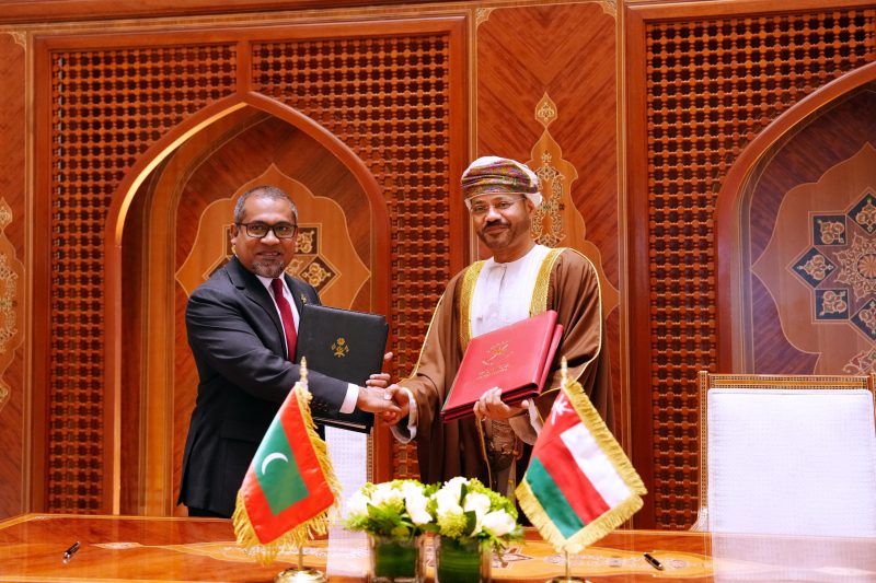 Oman and Maldives hold political talks