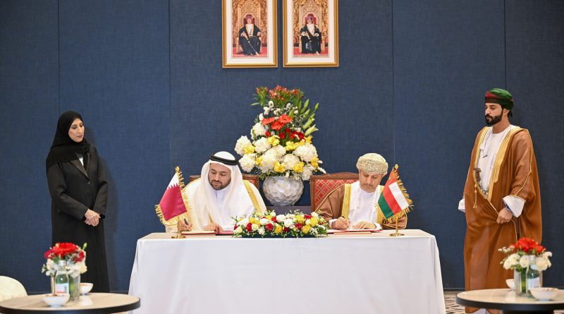 Oman and Qatar sign diplomatic agreements