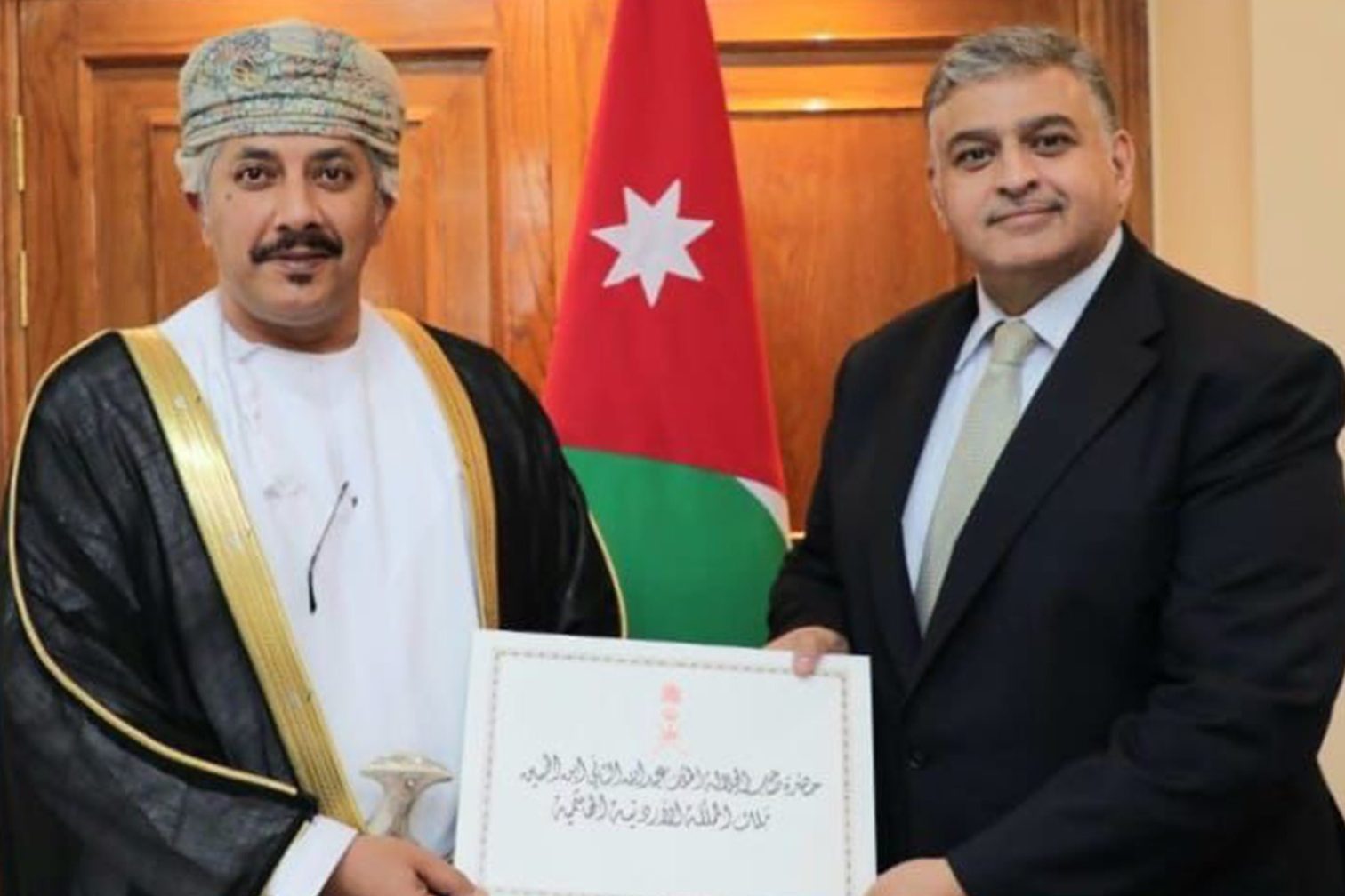 Secretary General of the Jordanian Foreign Ministry receives a copy of the credentials of the Omani Ambassador