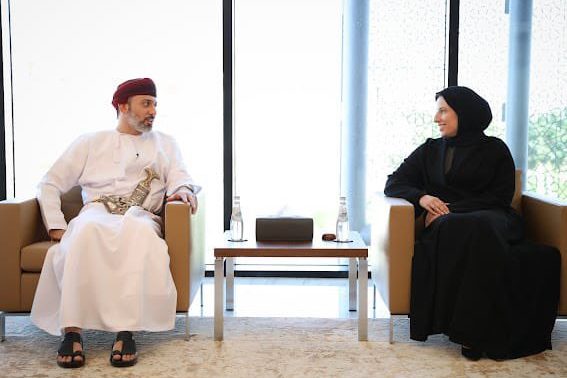 Qatar: His Excellency the Ambassador of the Sultanate of Oman meets with Her Excellency the Minister of Education and Higher Education