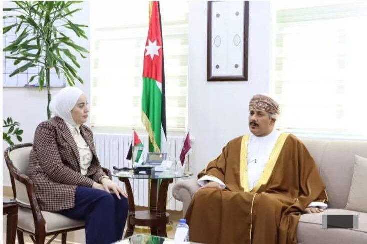 Jordan: The Ambassador of the Sultanate of Oman meets with the Minister of Social Development