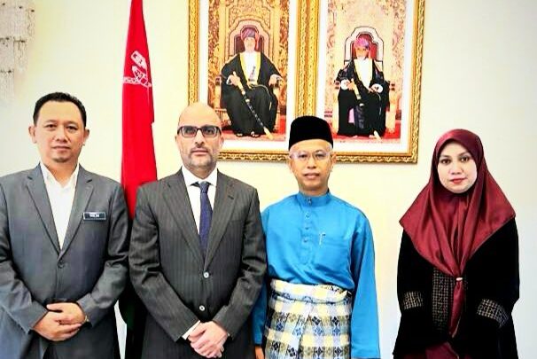 Oman Ambassador Malaysia meets Yayasan Foundation CEO