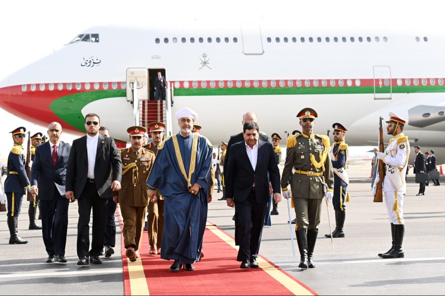 His-Majesty-arrives-in-Iran