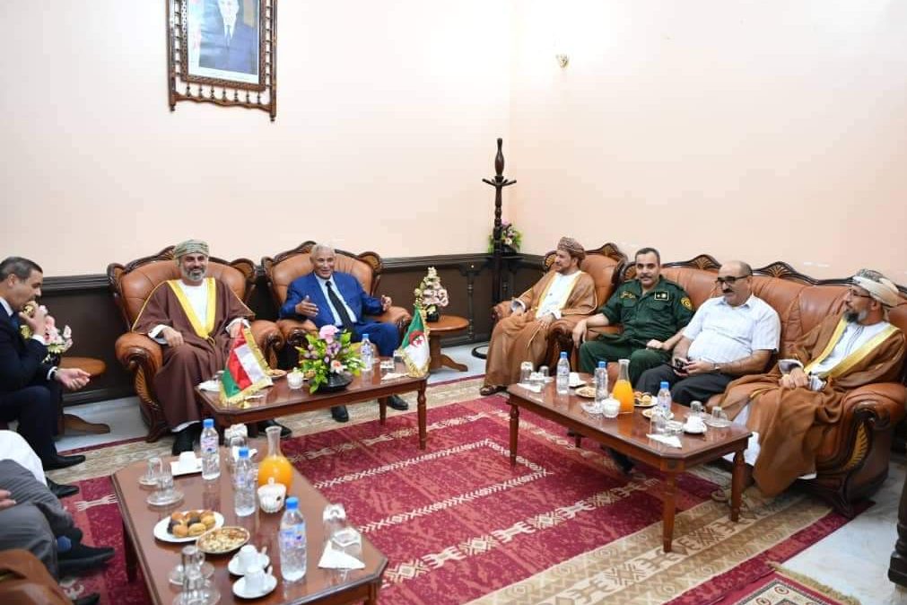 Omani-Ambassador-at-Algeria-accompanying-a-Majlis-aShura-delegation