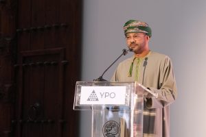 Minister delivers speech to international delegation in Muscat