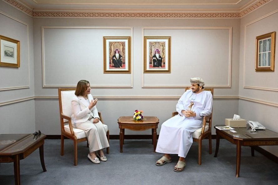 Shaikh Khalifa meets Dr. Bouthaina Shaaban, Political and Media Advisor to the President of the Syrian Arab Republic