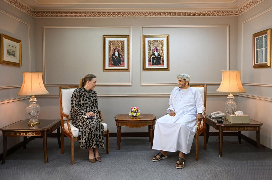 Sheikh-Khalifa-Alharthy-meets-Kirsikka-Lehto-Asikainen-Ambassador-Helsinki-Policy-Forum-and-the-Gulf-region