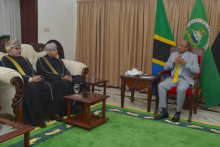 His Excellency Dr. President of Zanzibar receives the Undersecretary of the Ministry of Foreign Affairs for Administrative and Financial Affairs