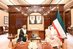 Prime Minister of Kuwait receives Oman's Foreign Minister